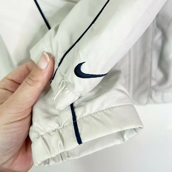 Nike Golf Womens Long Sleeves Full Zip Mock Neck Windbreaker Jacket Size S Cream - Picture 8 of 12